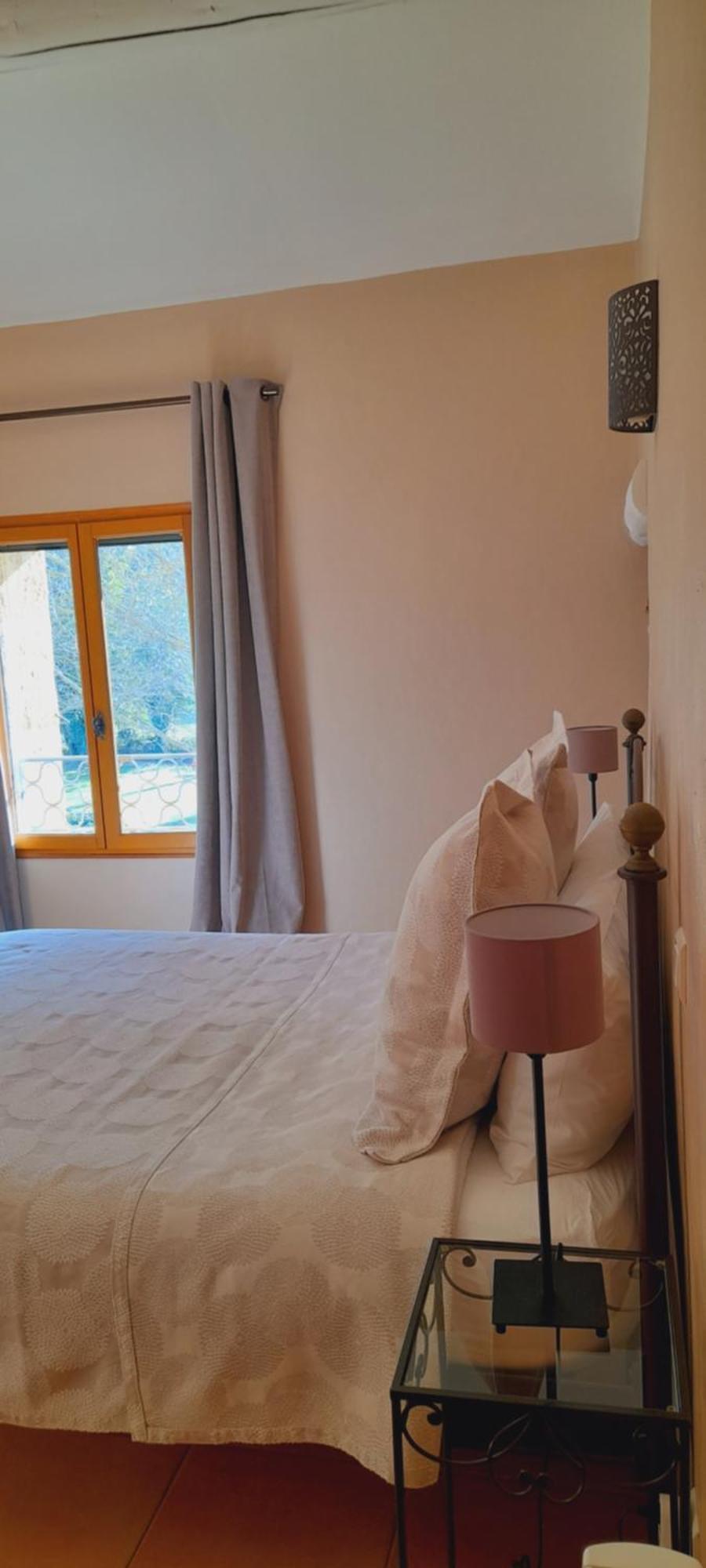 Le Mas Des Vergers Salon-de-Provence Eksteriør bilde